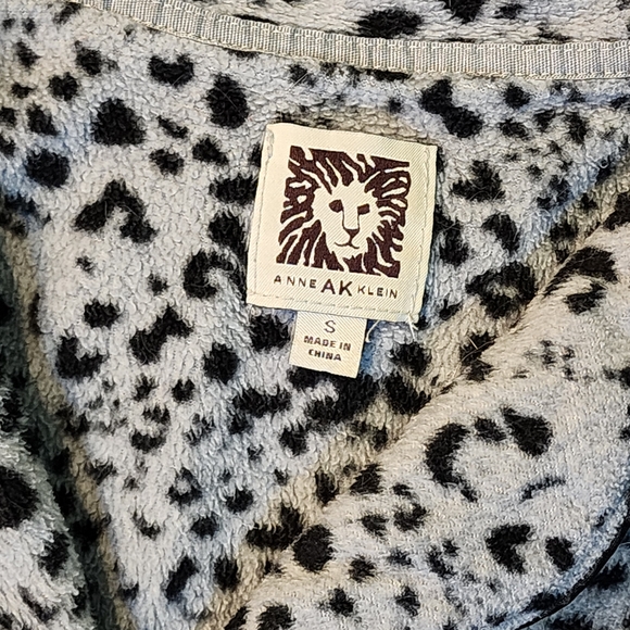 Anne Klein Animal Print Leopard Fleece Pajama Set Women's Size Small - Picture 8 of 8